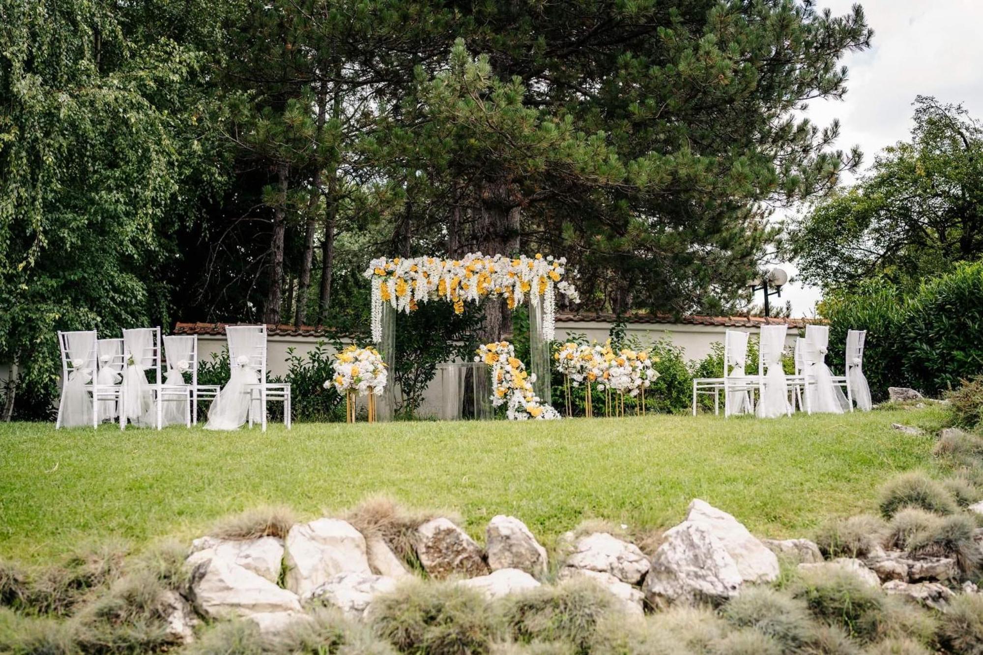 Hotel Villa Kaylaka Plevna Kültér fotó