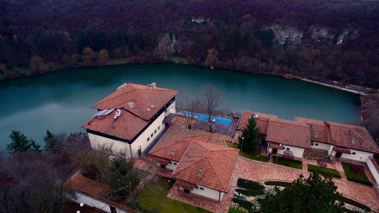 Hotel Villa Kaylaka Plevna Kültér fotó